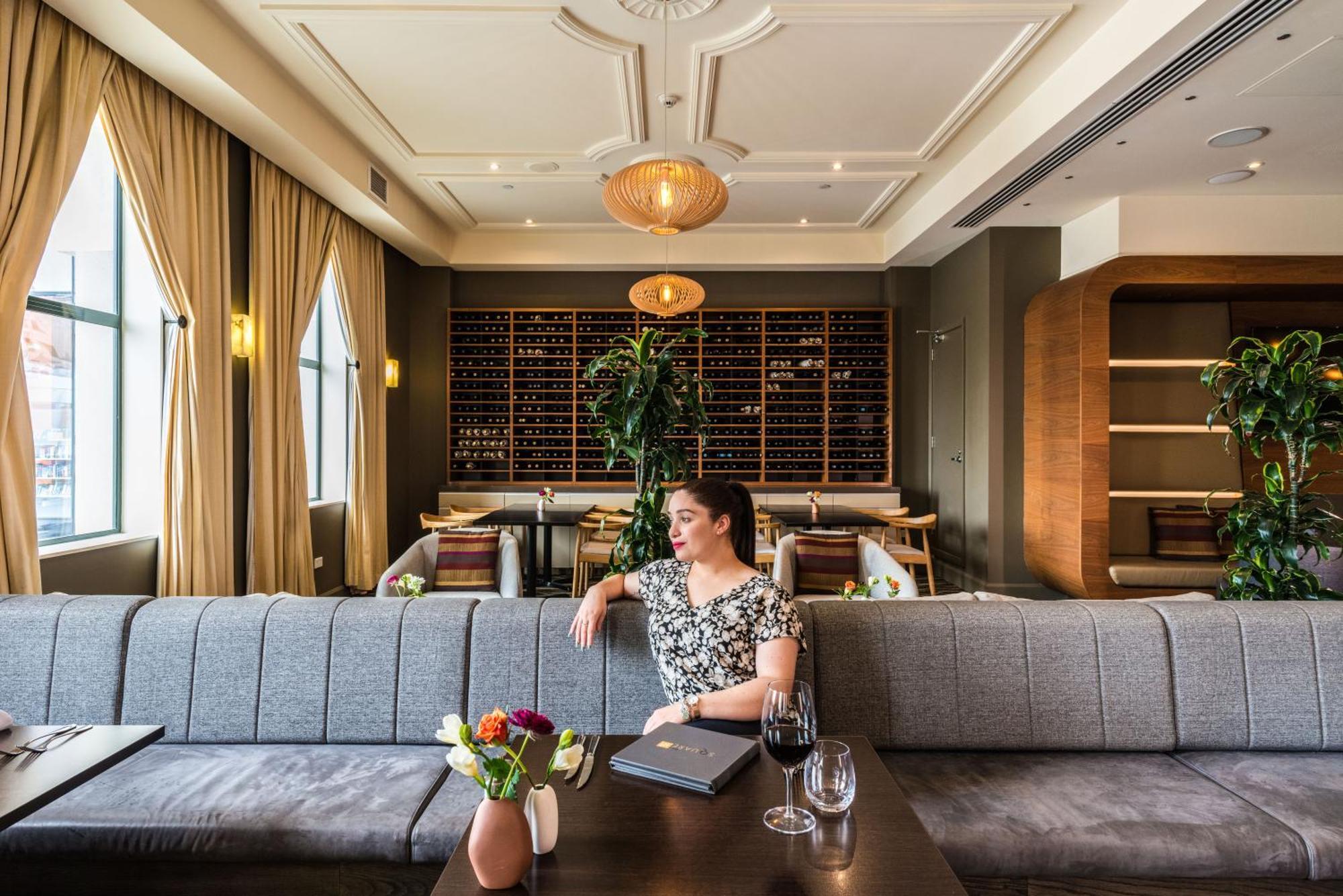 Novotel Christchurch Cathedral Square Bagian luar foto
